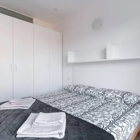 Cimiano 22, New Apartment Milan